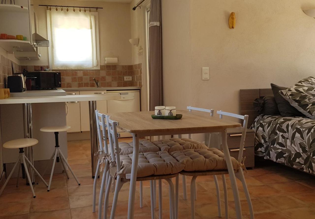 Studio Independant A La Villa Garlaban 3 Etoiles Gémenos Kültér fotó