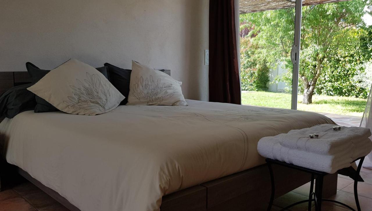 Studio Independant A La Villa Garlaban 3 Etoiles Gémenos Kültér fotó