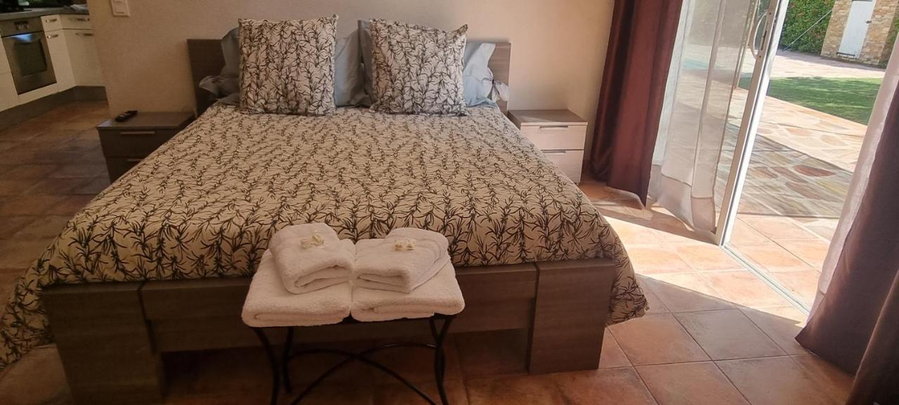 Studio Independant A La Villa Garlaban 3 Etoiles Gémenos Kültér fotó