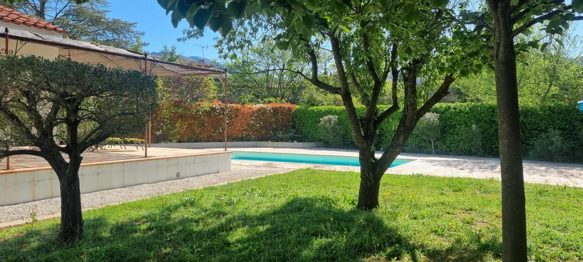 Studio Independant A La Villa Garlaban 3 Etoiles Gémenos Kültér fotó